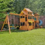 Kids Kidkraft Bear Cave Lodge Swing Set / Playset - Image 3