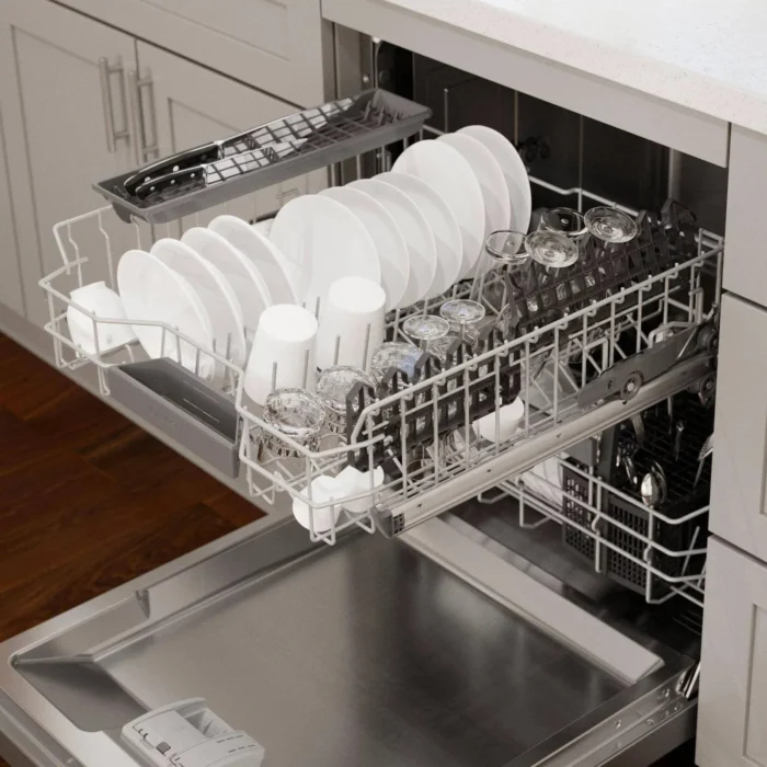 Bosch 300 Series 24″ Stainless Steel Built in Dishwasher-SGE53B55UC - Image 4